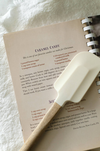 Wanda E. Brunstetter's Amish Friends Comfort Foods Cookbook