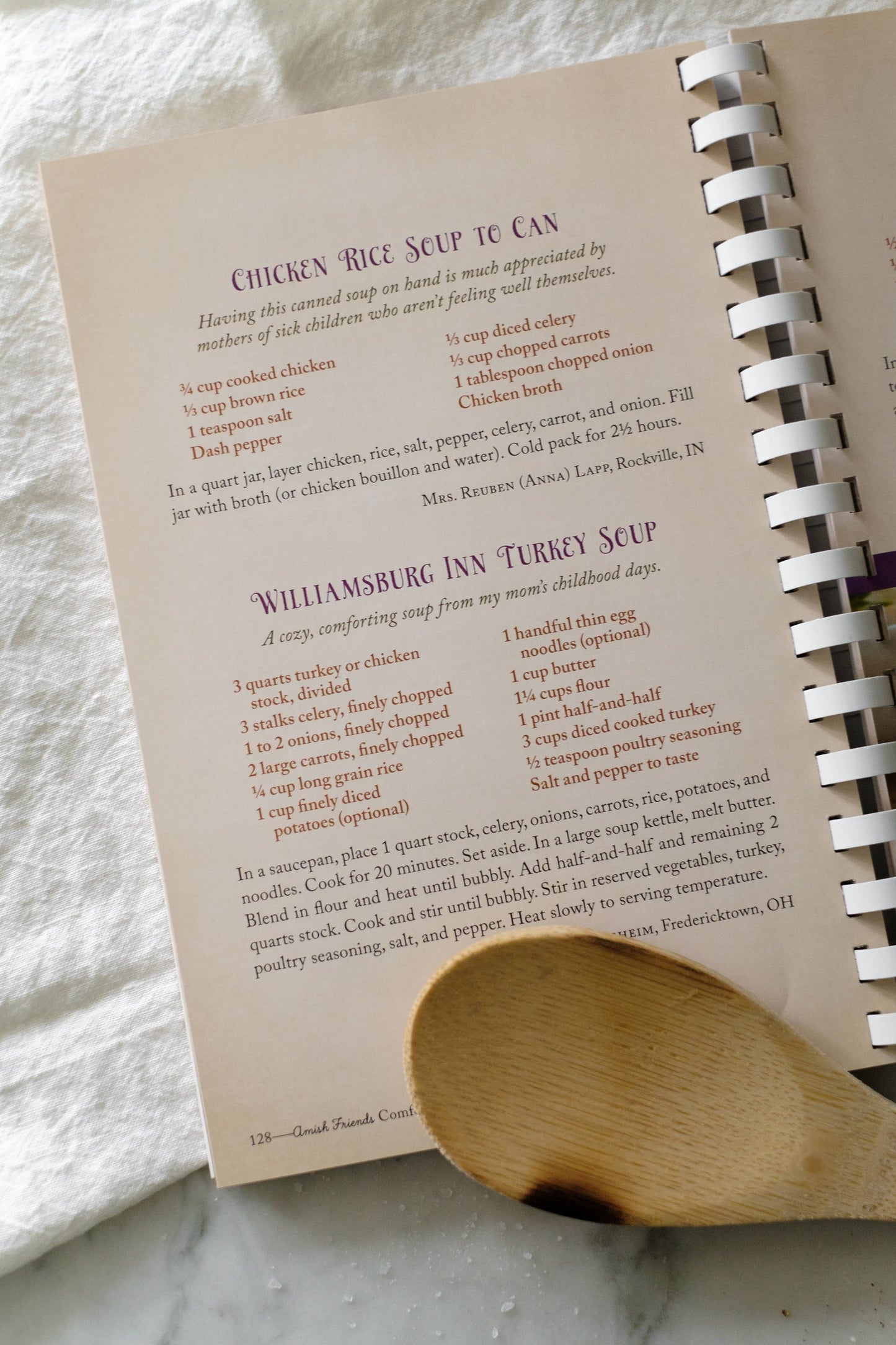 Wanda E. Brunstetter's Amish Friends Comfort Foods Cookbook