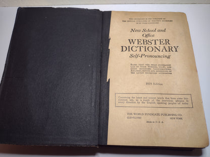 Webster Dictionary - Self Pronouncing