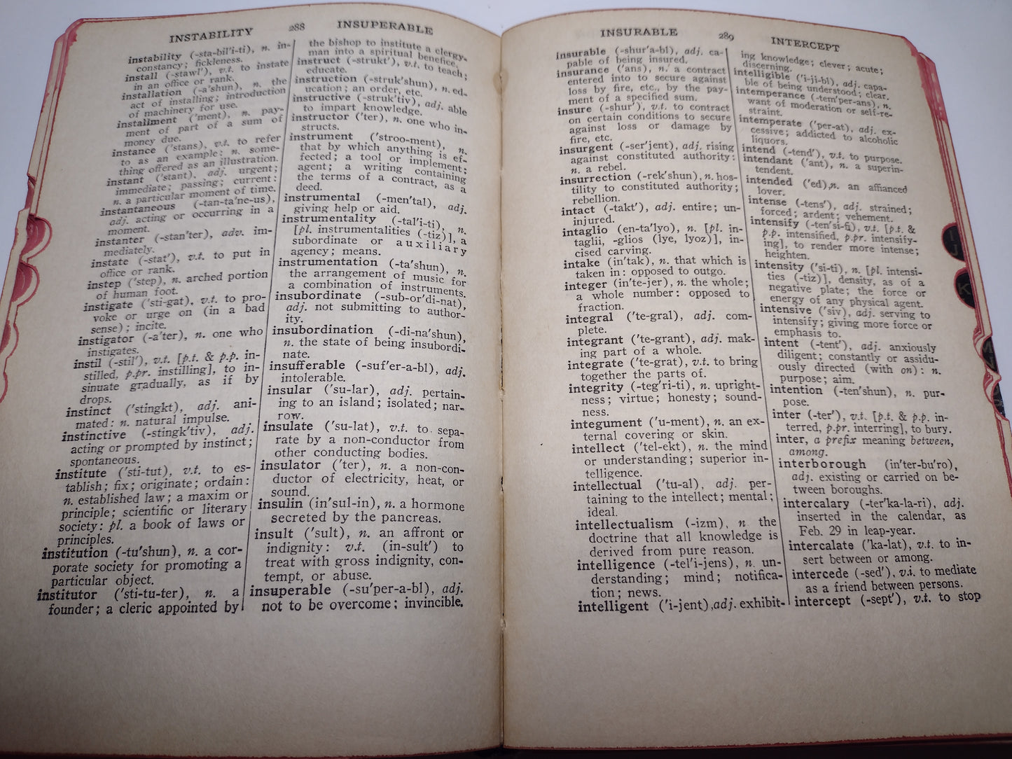 Webster Dictionary - Self Pronouncing