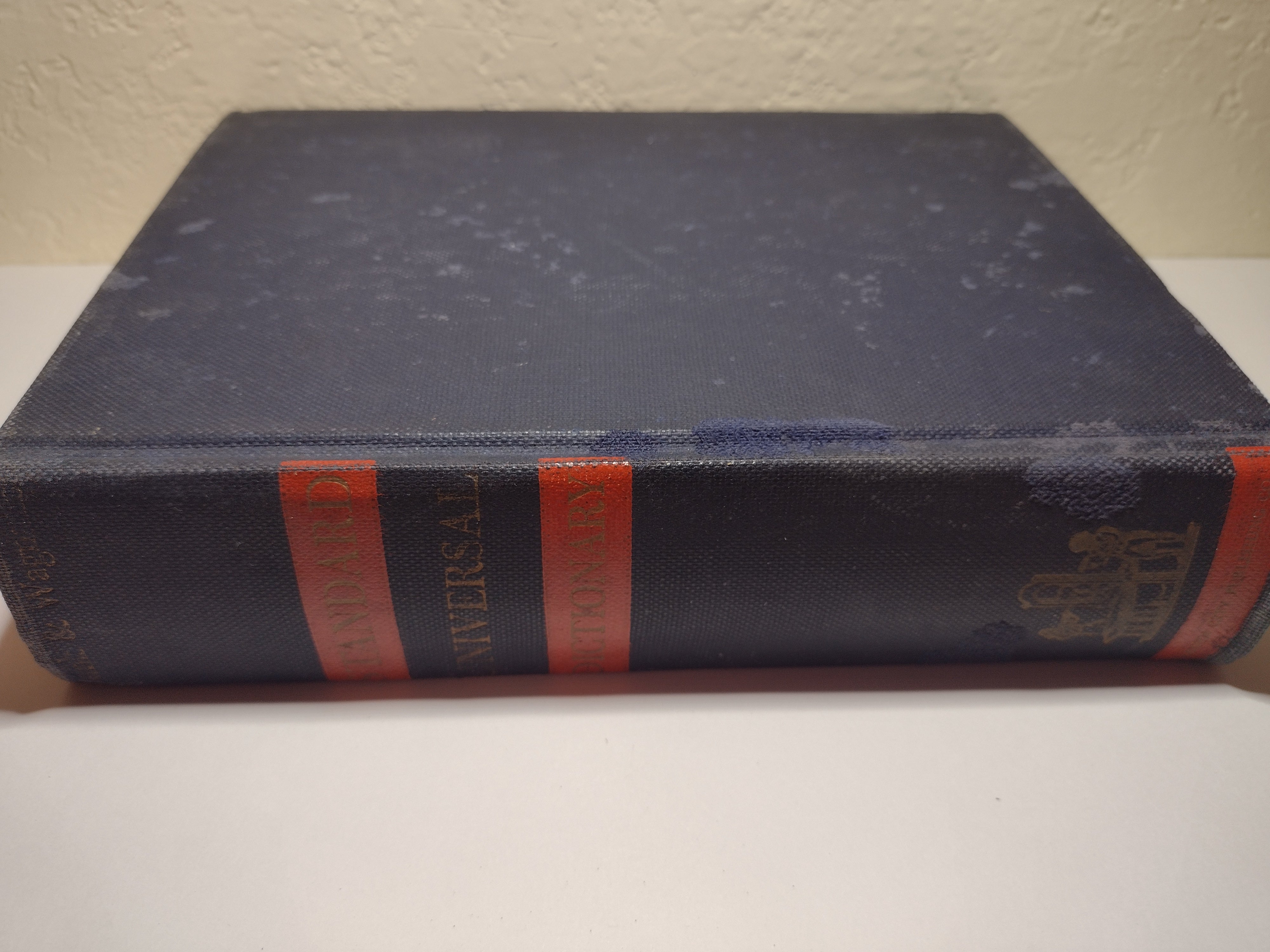 Standard Universal Dictionary – TurningPage.net